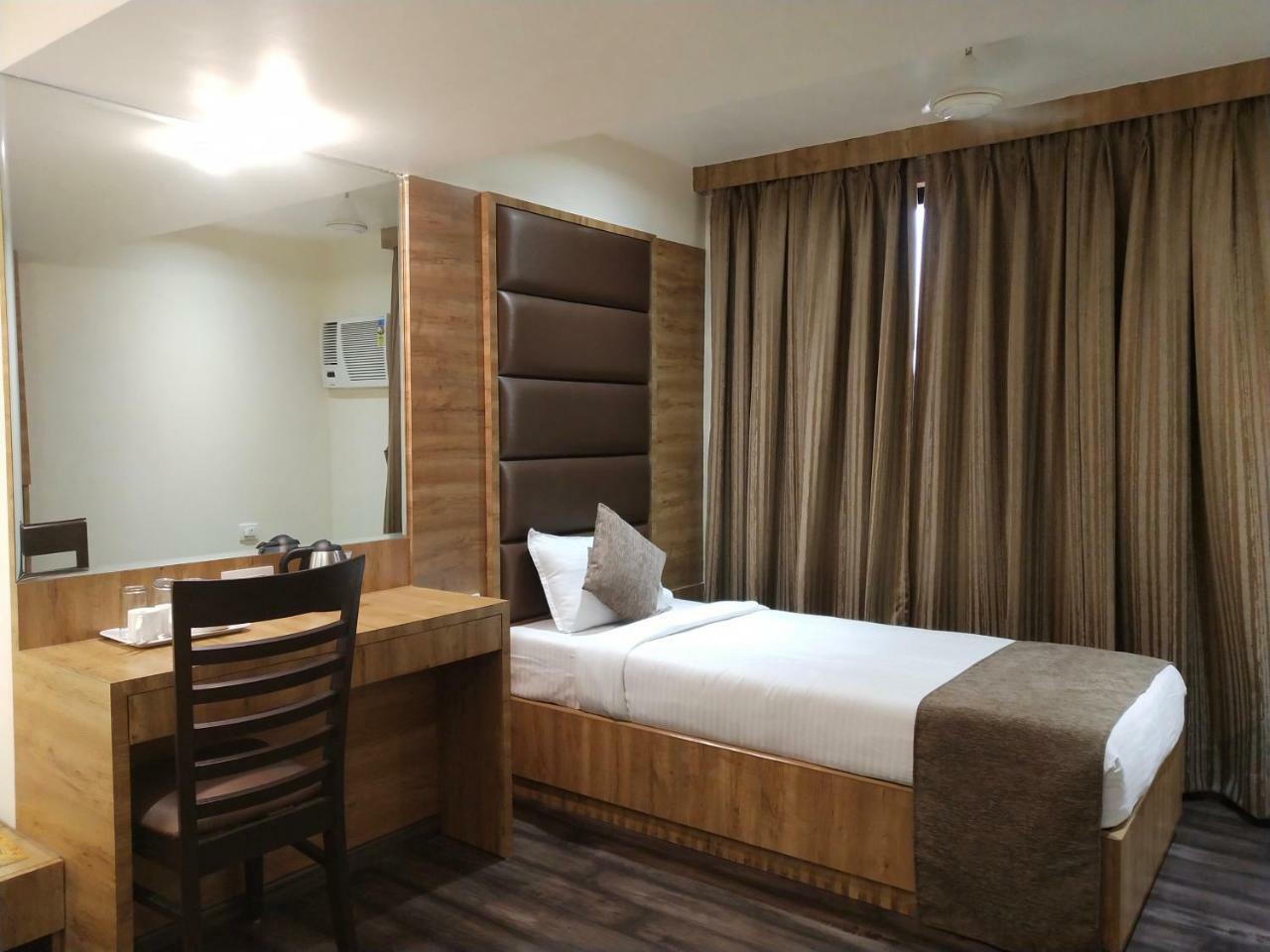 Hotel Heritage Dakshin Νάβι Μουμπάι Εξωτερικό φωτογραφία